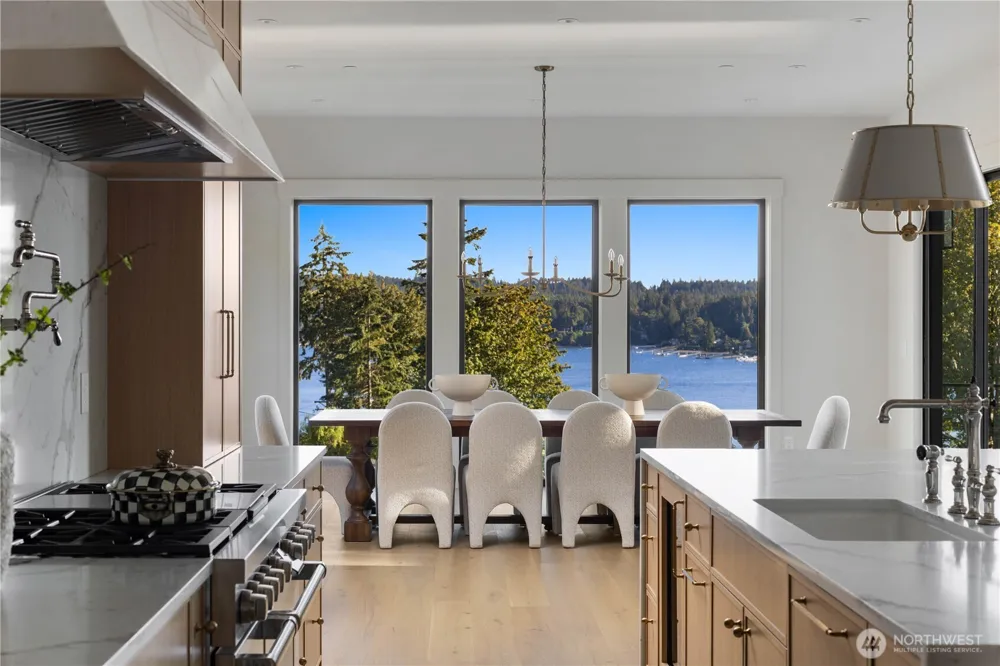 6220 Cromwell Drive NW Gig Harbor, WA 98335