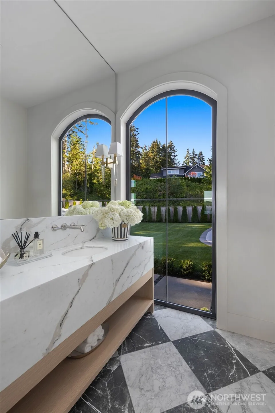 6220 Cromwell Drive NW Gig Harbor, WA 98335