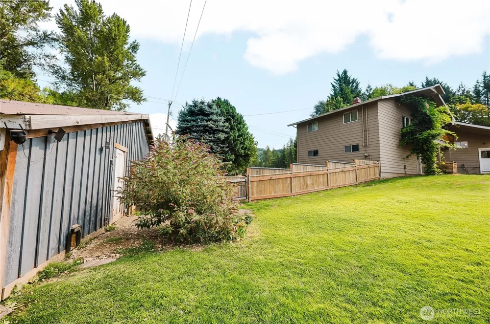38908 NE Amboy Road Yacolt, WA 98675