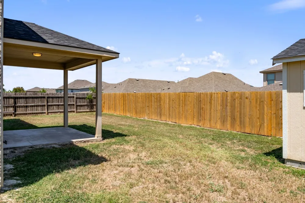 101 Redwood Drive Kyle, TX 78640