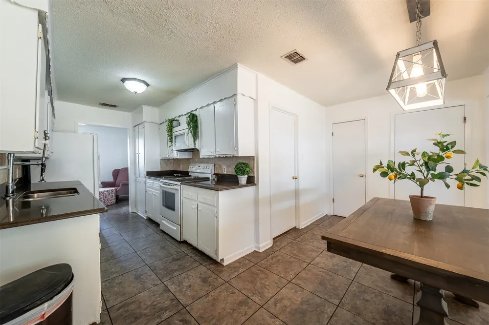 4358 E County Road 367 Henderson, TX 75654