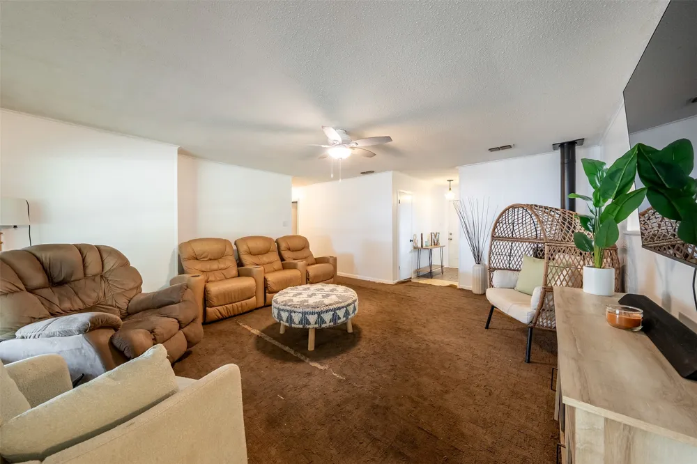 4358 E County Road 367 Henderson, TX 75654
