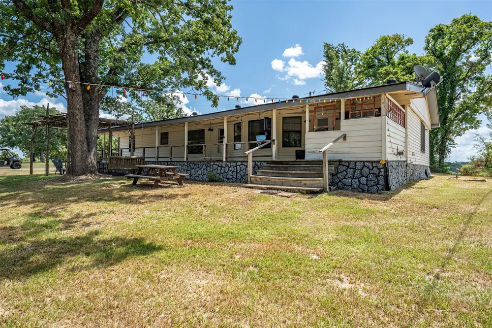 4358 E County Road 367 Henderson, TX 75654