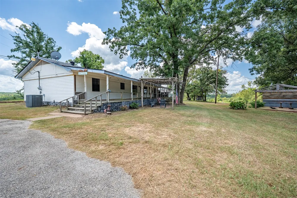 4358 E County Road 367 Henderson, TX 75654