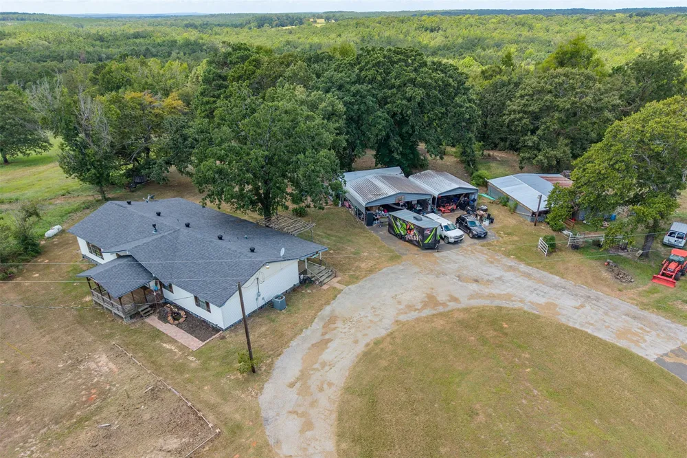 4358 E County Road 367 Henderson, TX 75654