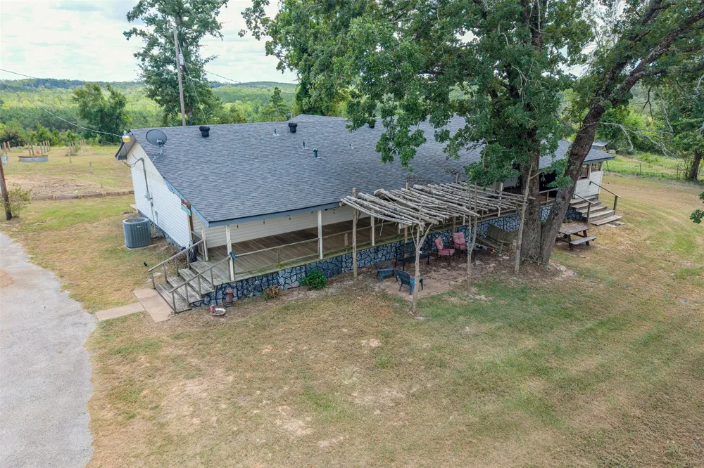 4358 E County Road 367 Henderson, TX 75654