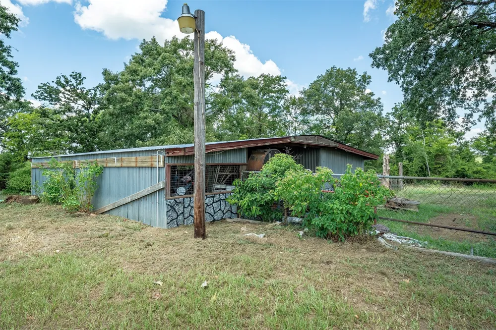 4358 E County Road 367 Henderson, TX 75654