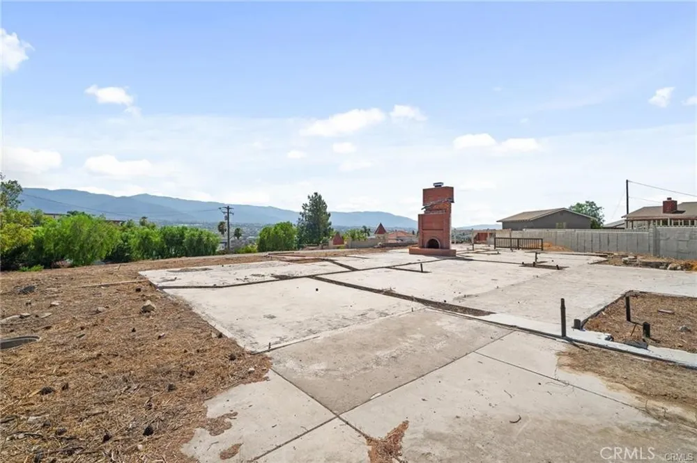 7800 View Corona, CA 92881