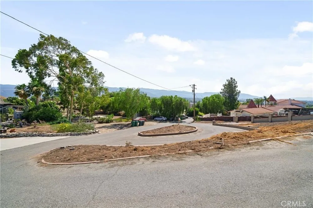 7800 View Corona, CA 92881