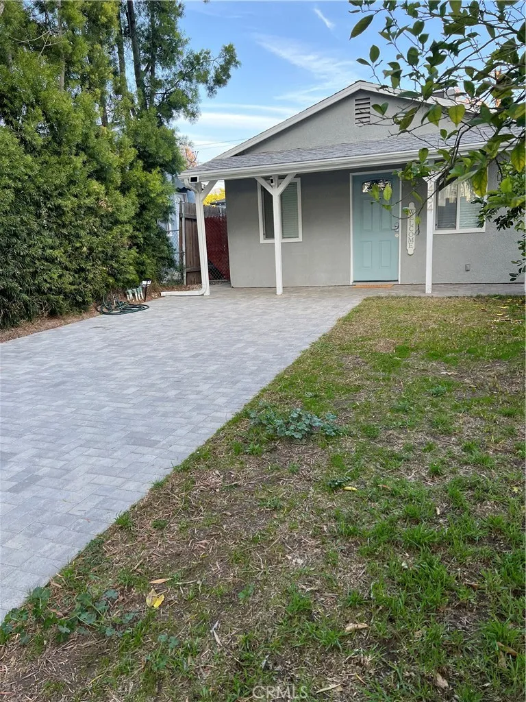 1454 Clybourn Avenue Burbank, CA 91505