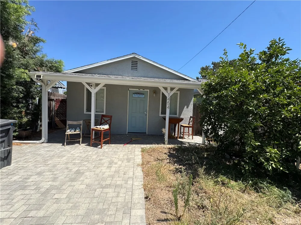 1454 Clybourn Avenue Burbank, CA 91505