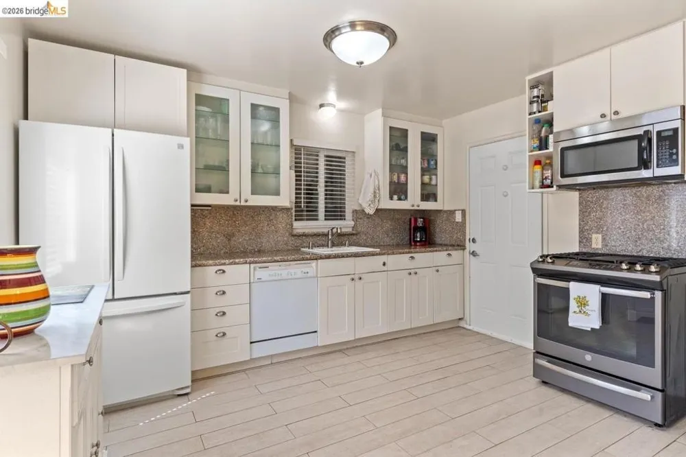 20171 Leroy DR Castro Valley, CA 94546