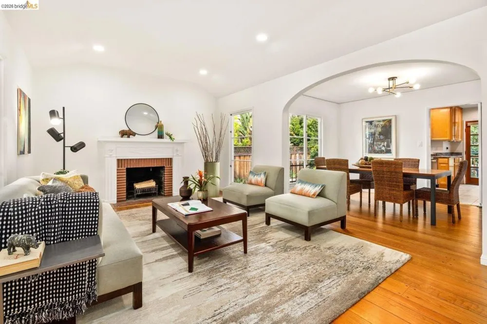 307 Covington St Oakland, CA 94605