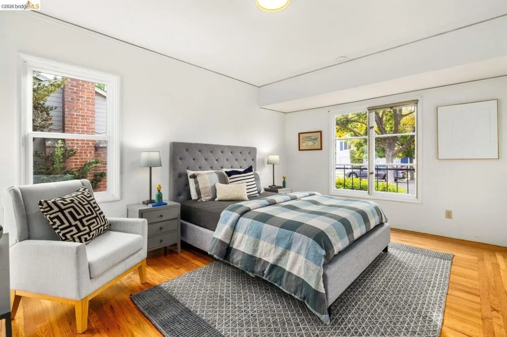 307 Covington St Oakland, CA 94605