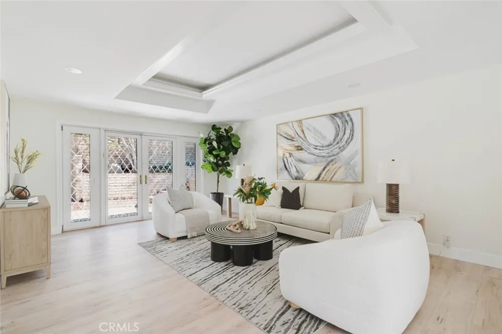 142 Crescent Glen Drive Glendora, CA 91741
