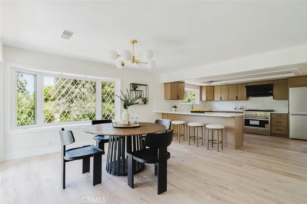 142 Crescent Glen Drive Glendora, CA 91741