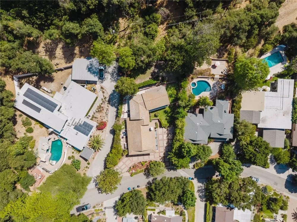 142 Crescent Glen Drive Glendora, CA 91741