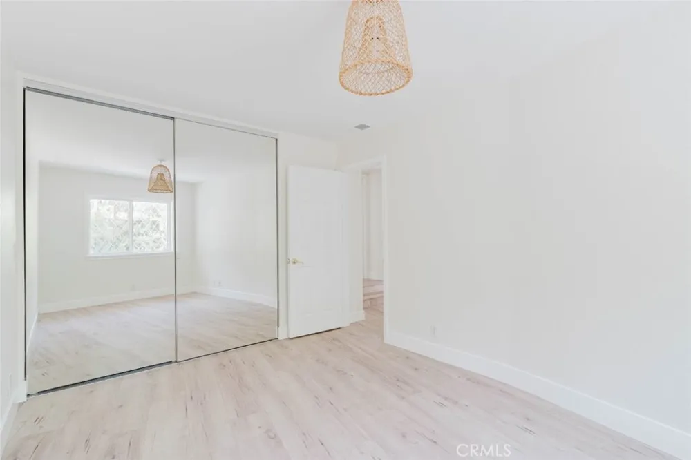 142 Crescent Glen Drive Glendora, CA 91741