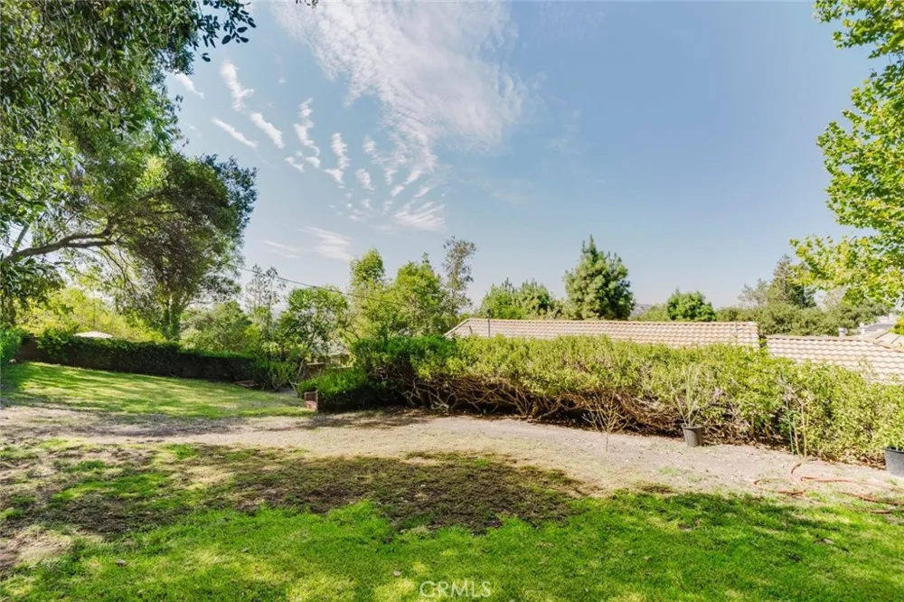 142 Crescent Glen Drive Glendora, CA 91741