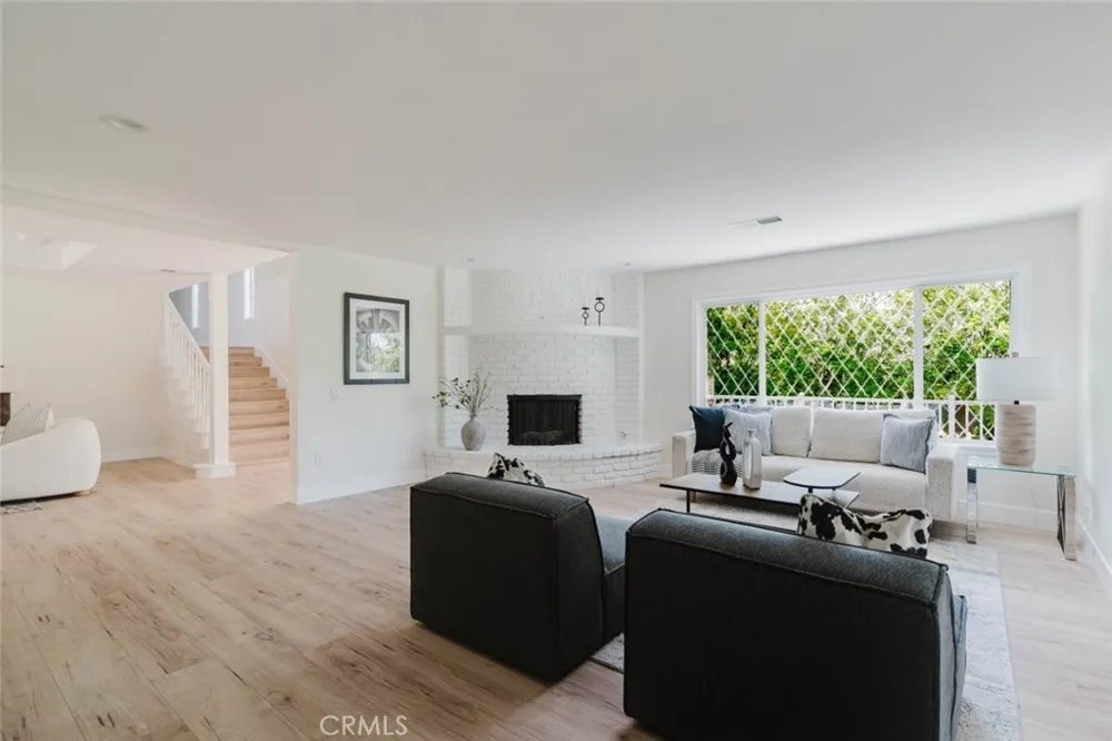 142 Crescent Glen Drive Glendora, CA 91741