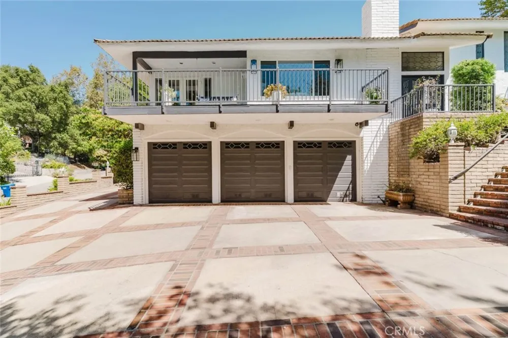 142 Crescent Glen Drive Glendora, CA 91741