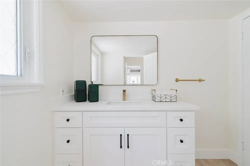 142 Crescent Glen Drive Glendora, CA 91741