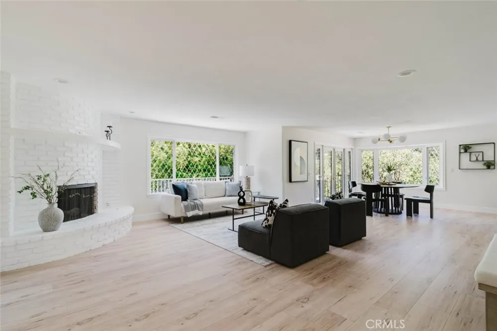 142 Crescent Glen Drive Glendora, CA 91741