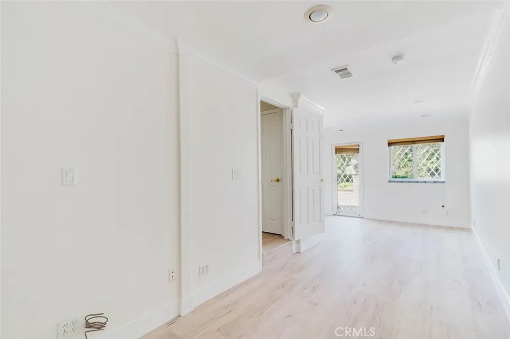 142 Crescent Glen Drive Glendora, CA 91741