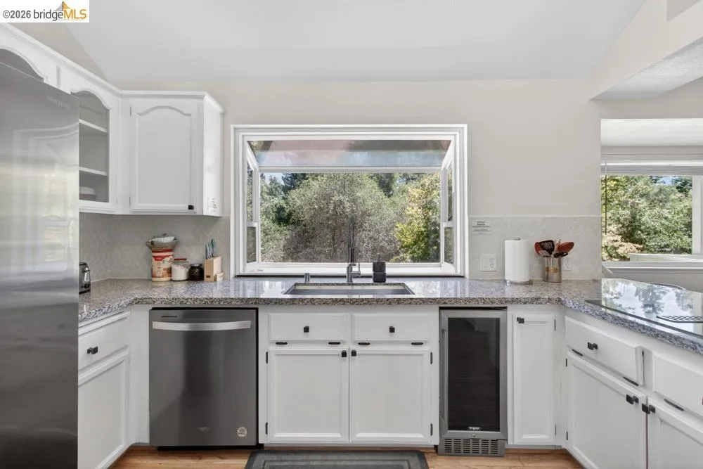 124 Abrozo CT Folsom, CA 95630