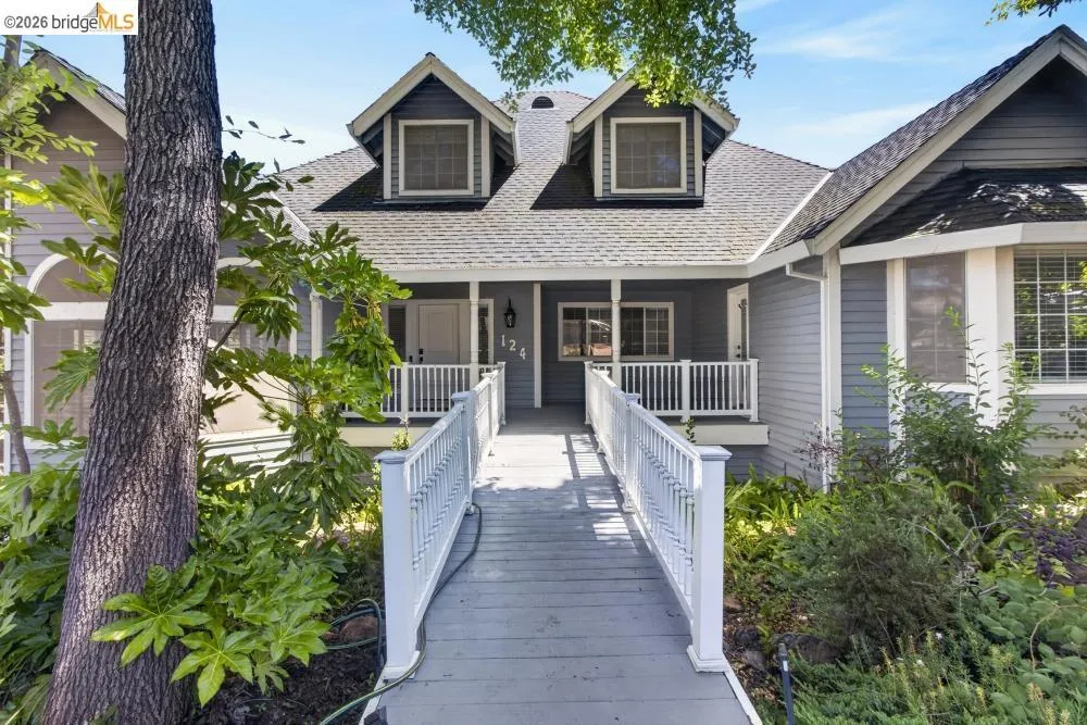 124 Abrozo CT Folsom, CA 95630