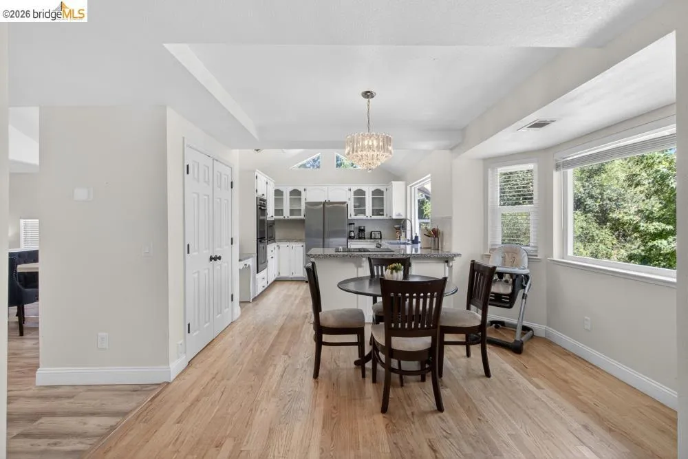 124 Abrozo CT Folsom, CA 95630