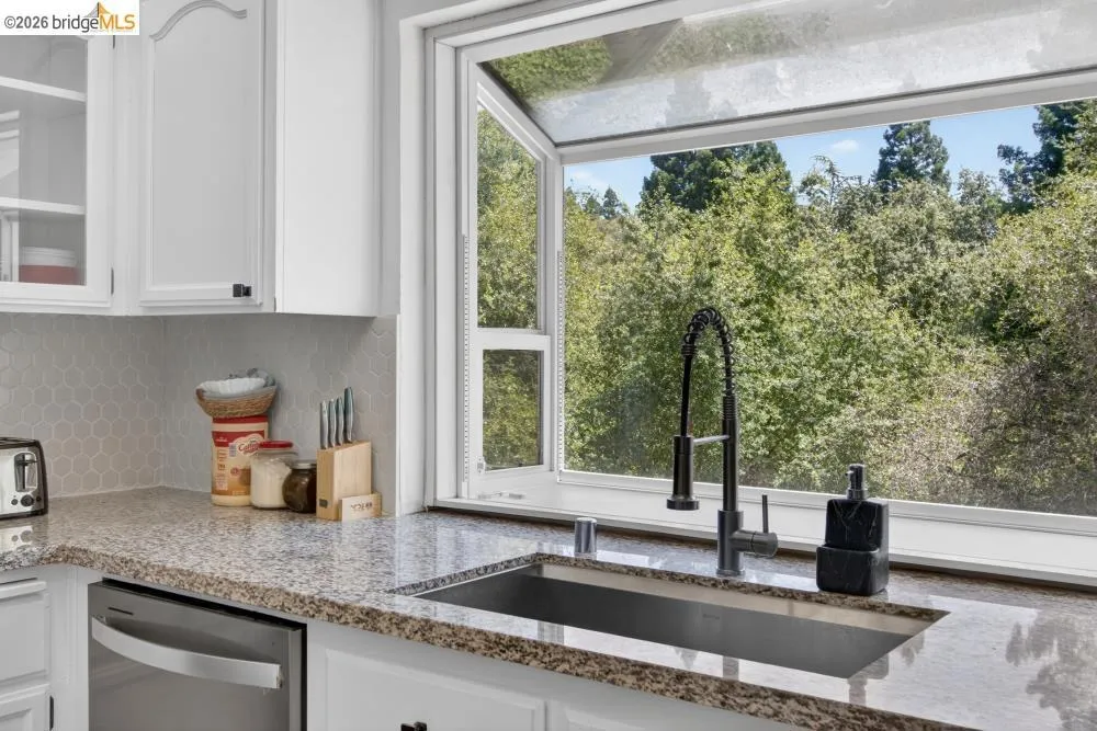 124 Abrozo CT Folsom, CA 95630