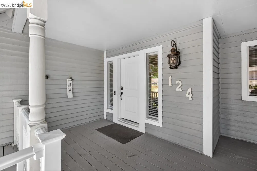 124 Abrozo CT Folsom, CA 95630