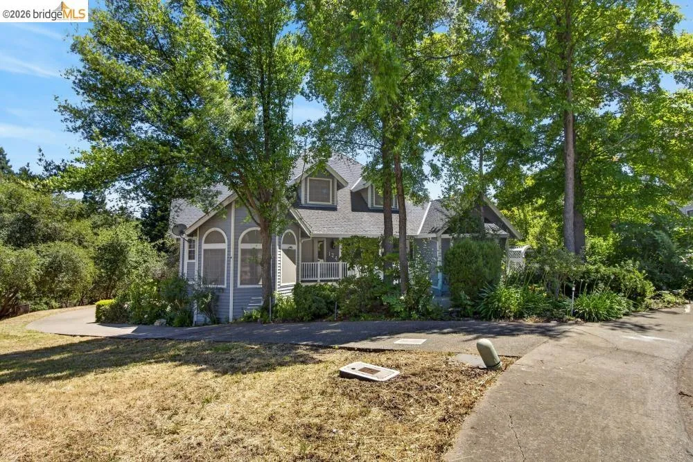 124 Abrozo CT Folsom, CA 95630
