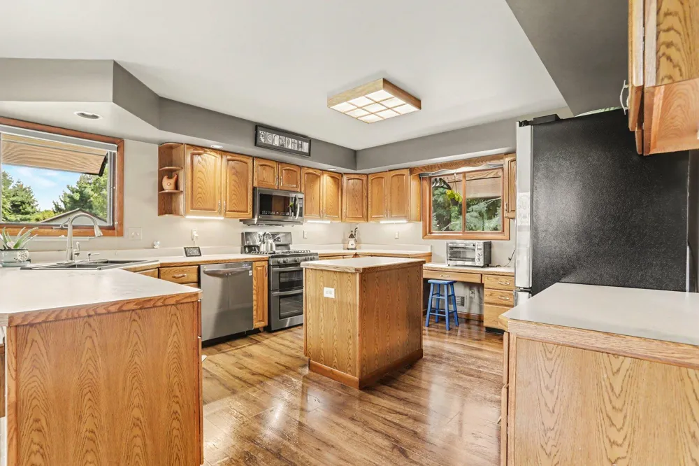 9559 E H J AVENUE Galesburg, MI 49053