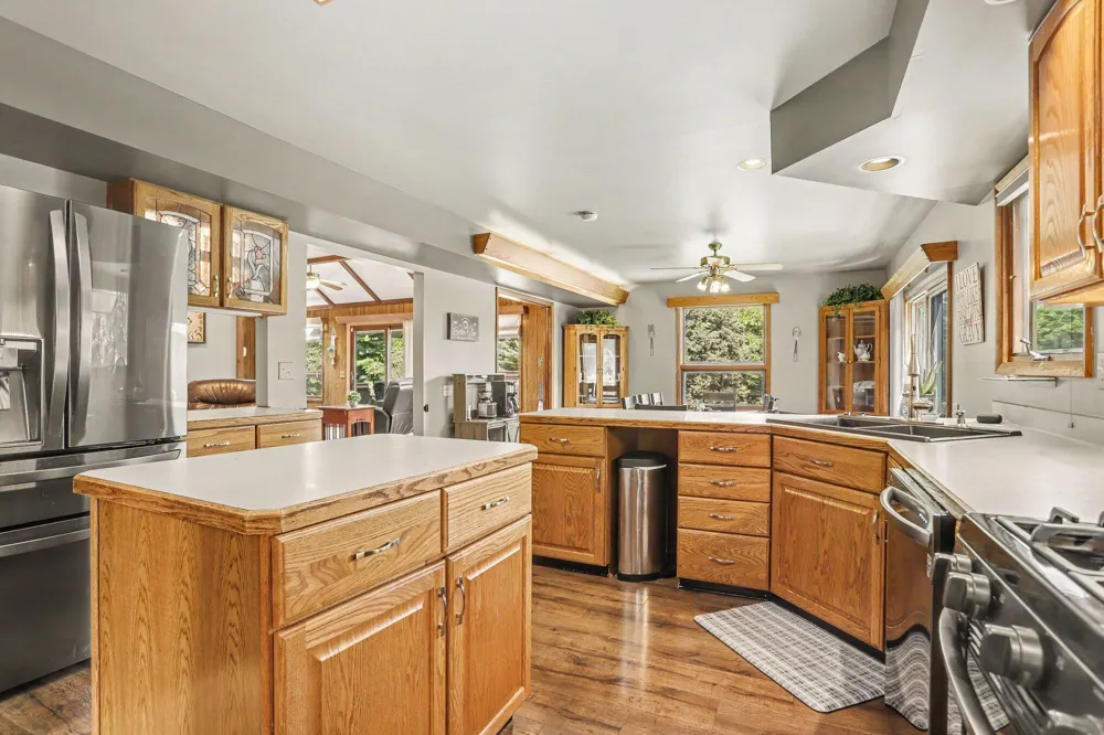 9559 E H J AVENUE Galesburg, MI 49053