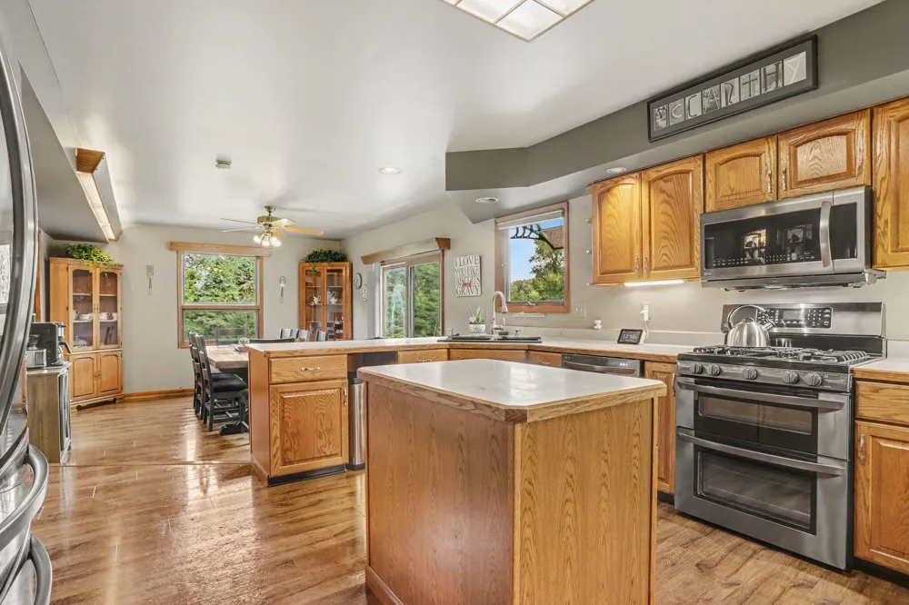 9559 E H J AVENUE Galesburg, MI 49053