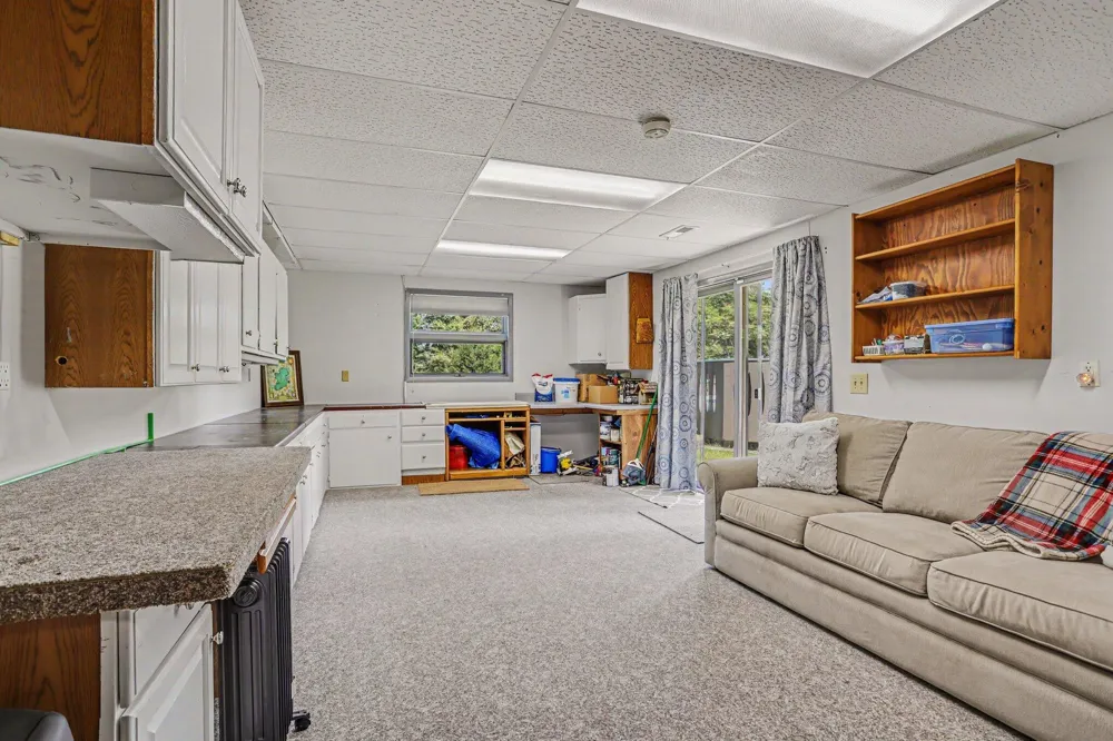 9559 E H J AVENUE Galesburg, MI 49053