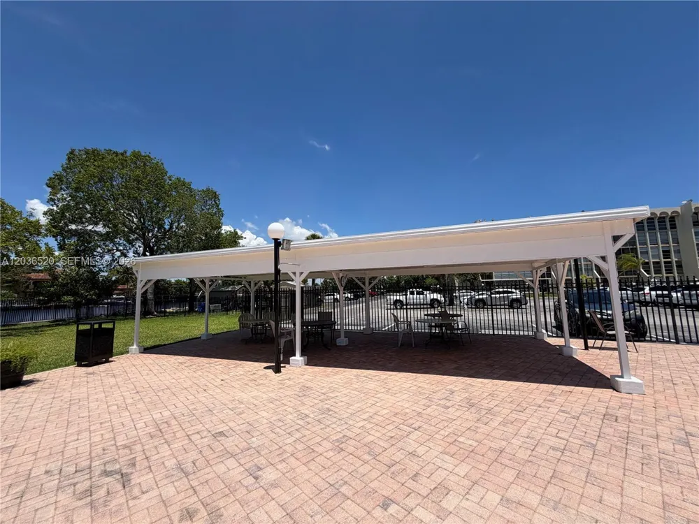 501 Three Islands Blvd #303 Hallandale Beach, FL 33009