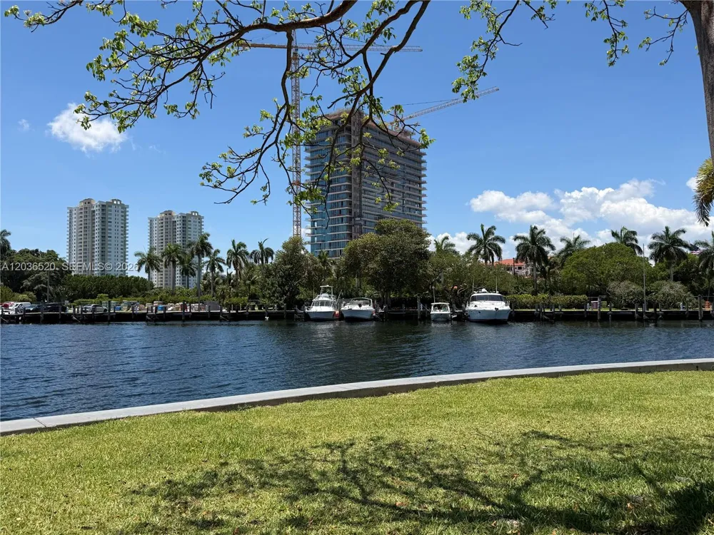 501 Three Islands Blvd #303 Hallandale Beach, FL 33009