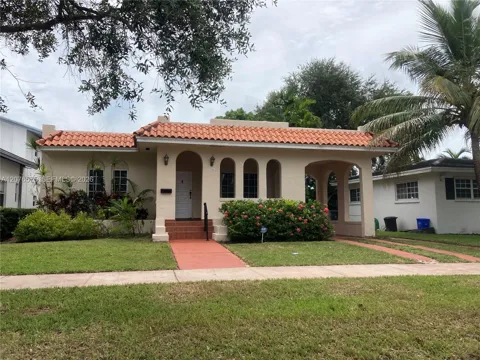 334 Alesio Ave
