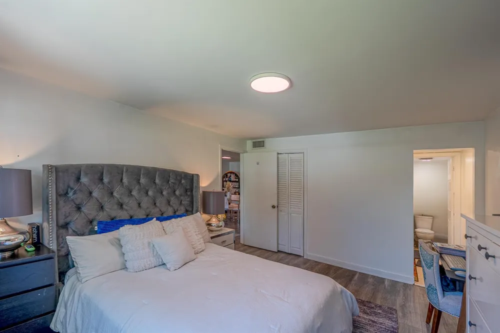 5100 SW 64TH AVENUE #204A Davie, FL 33314