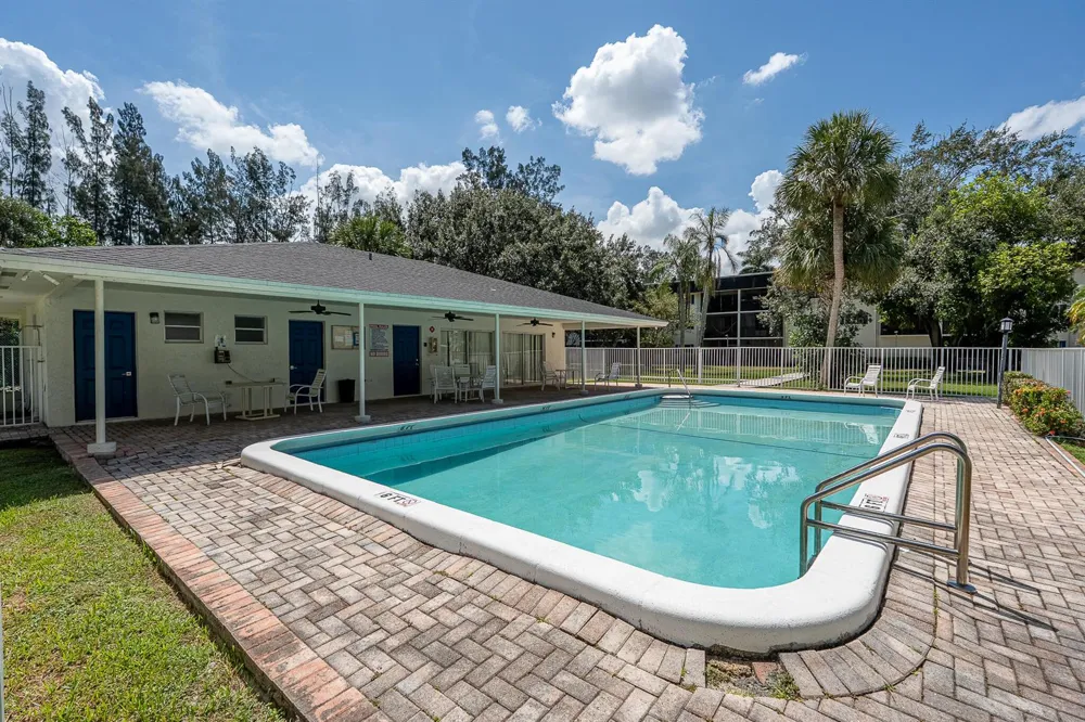 5100 SW 64TH AVENUE #204A Davie, FL 33314