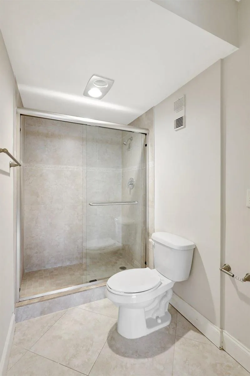 336 Golfview Road #PH09 North Palm Beach, FL 33408