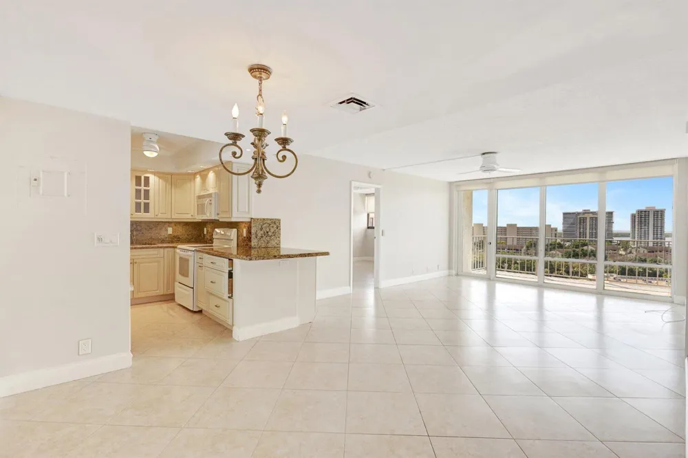 336 Golfview Road #PH09 North Palm Beach, FL 33408