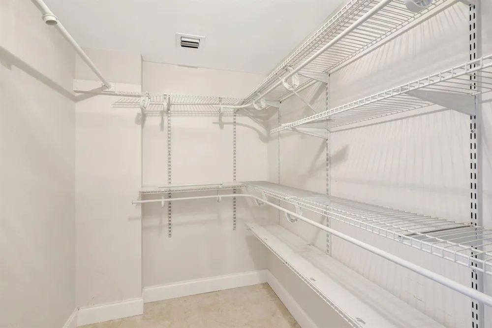 336 Golfview Road #PH09 North Palm Beach, FL 33408