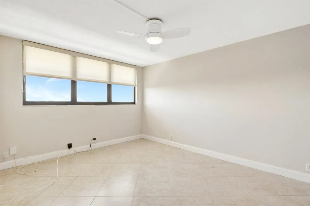 336 Golfview Road #PH09 North Palm Beach, FL 33408