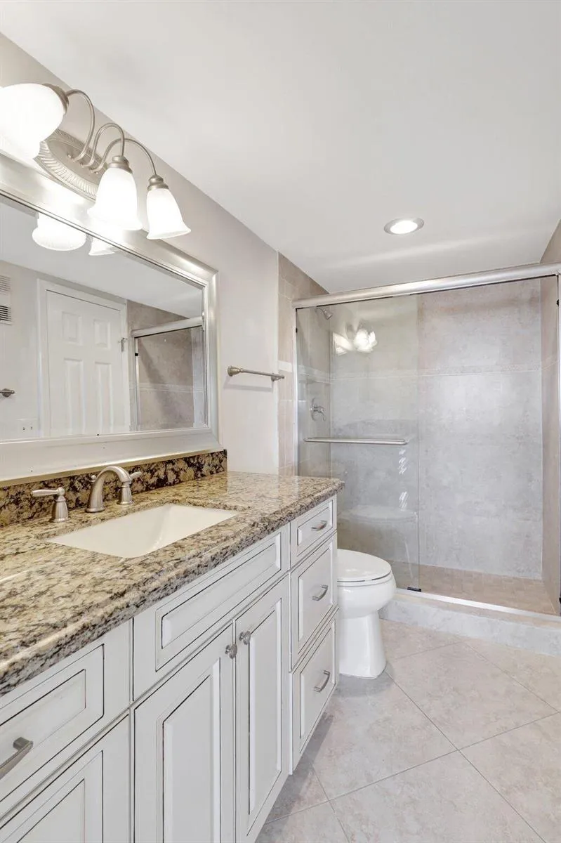 336 Golfview Road #PH09 North Palm Beach, FL 33408