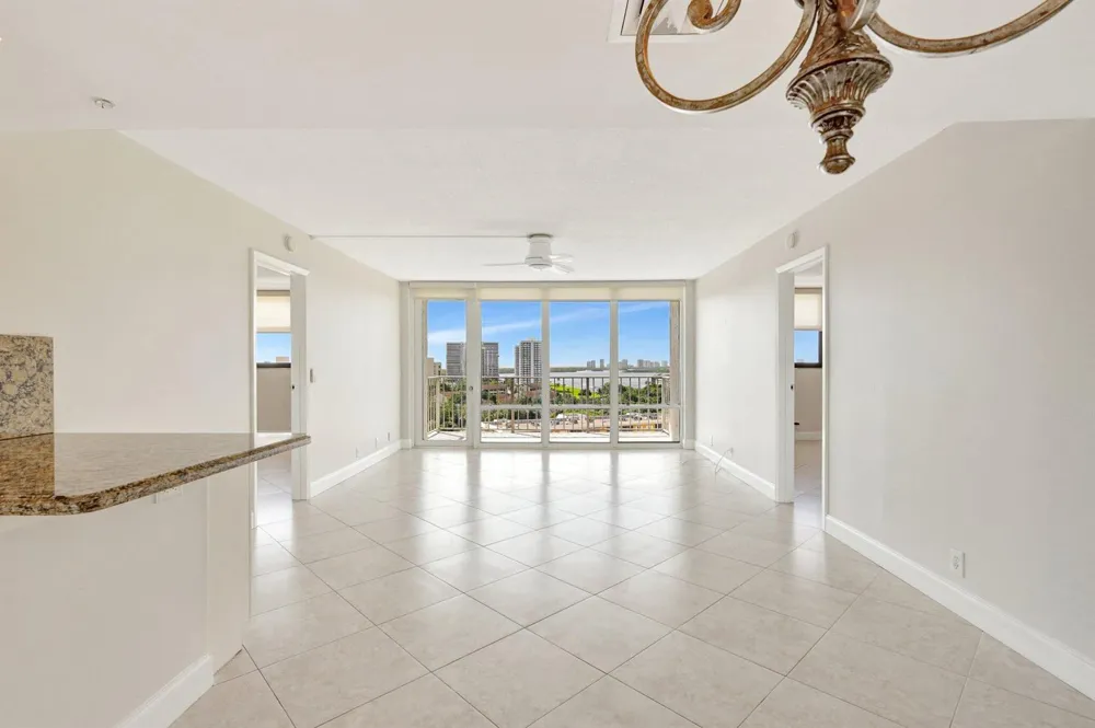 336 Golfview Road #PH09 North Palm Beach, FL 33408