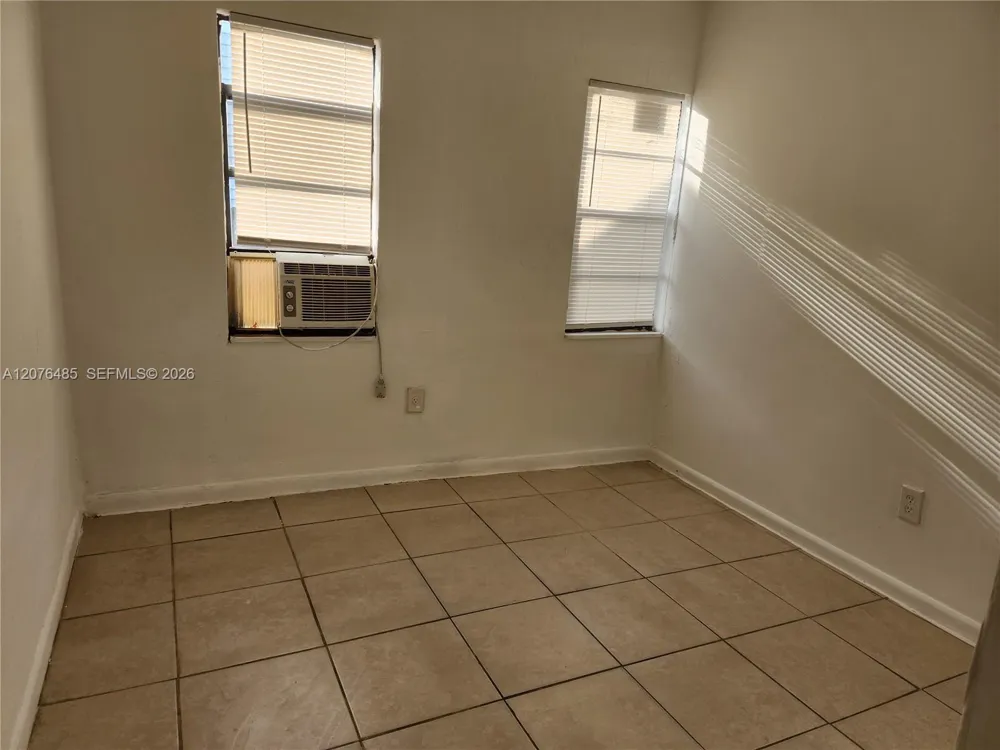 2129 NW 44th St #2129 Miami, FL 33142